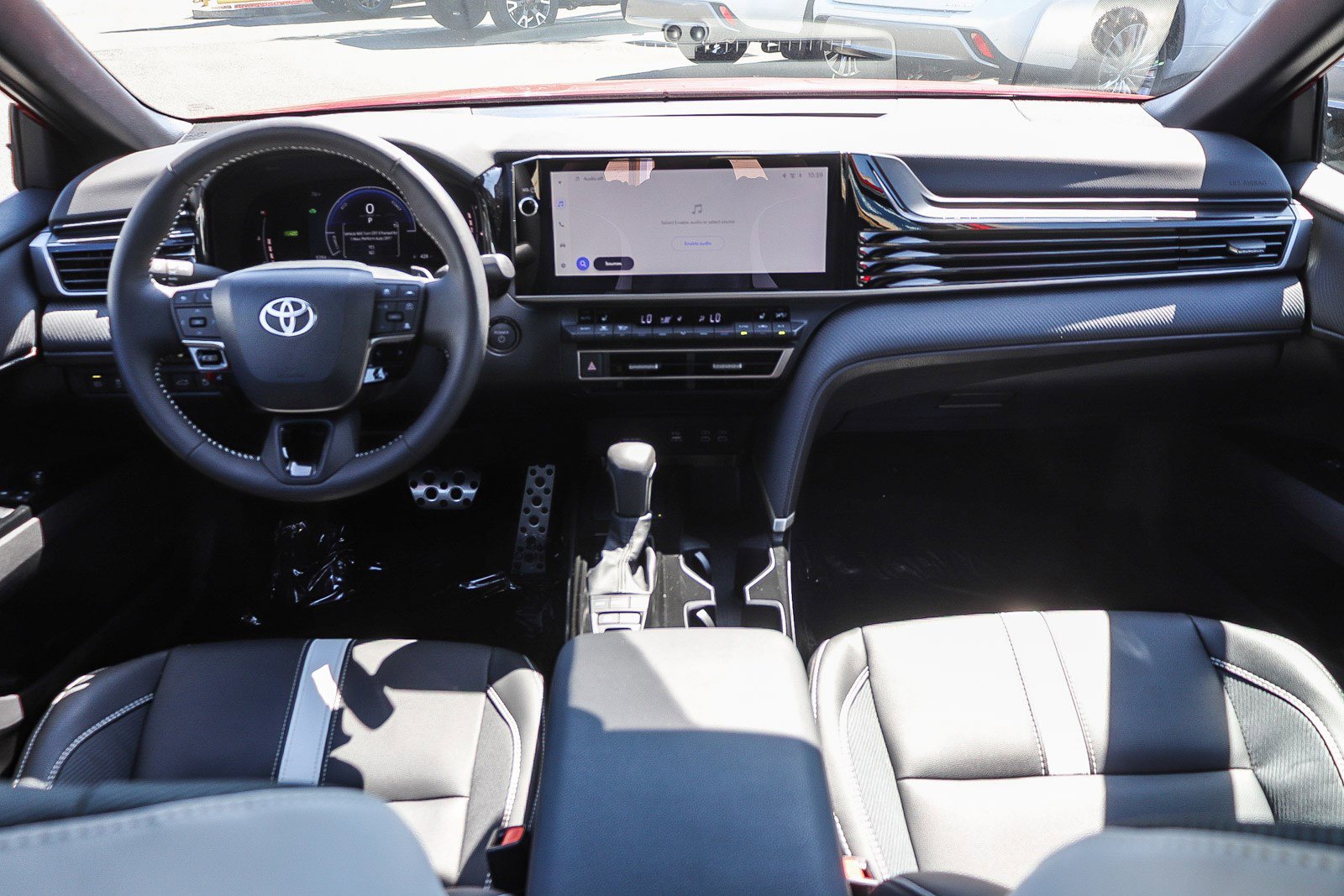 Used 2026 Toyota Camry Hybrid w/ Multimedia Upgrade Package image 16