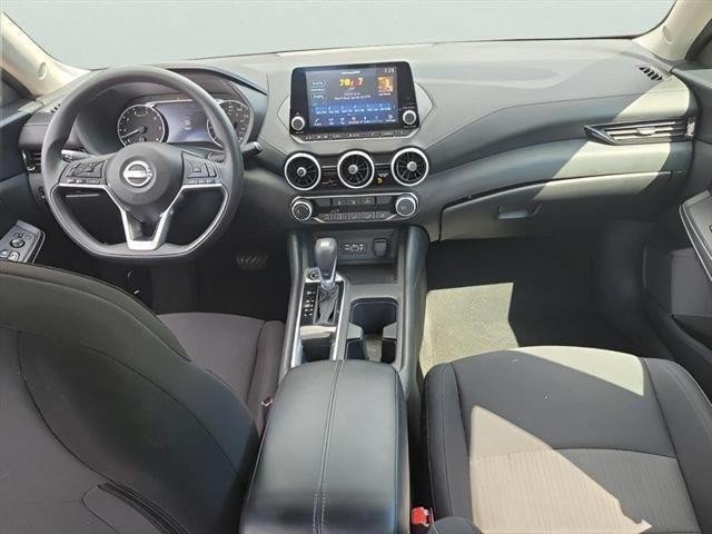 Used 2024 Nissan Sentra SV FWD image 12