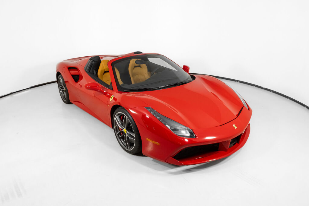 Used 2018 Ferrari 488 Spider image 12