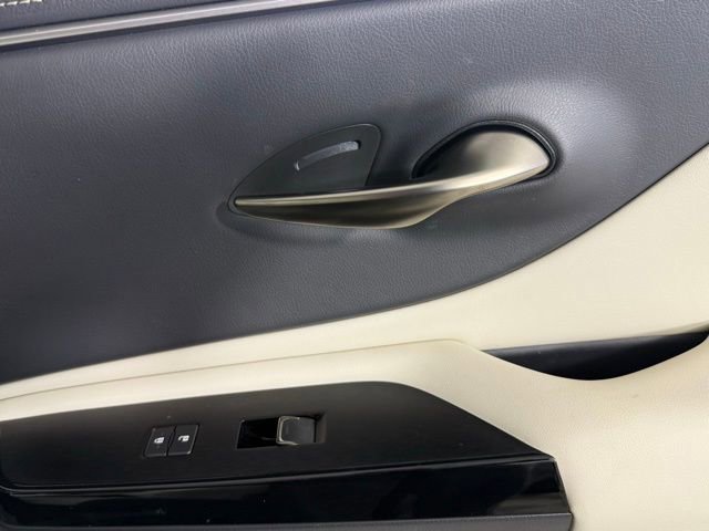 Certified 2025 Lexus ES 300h 300h w/ Premium Package image 38