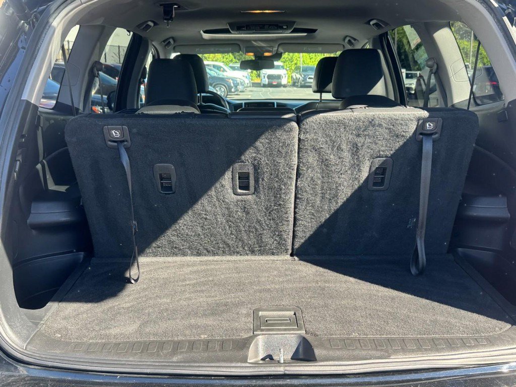 Used 2016 Honda Pilot Touring image 7
