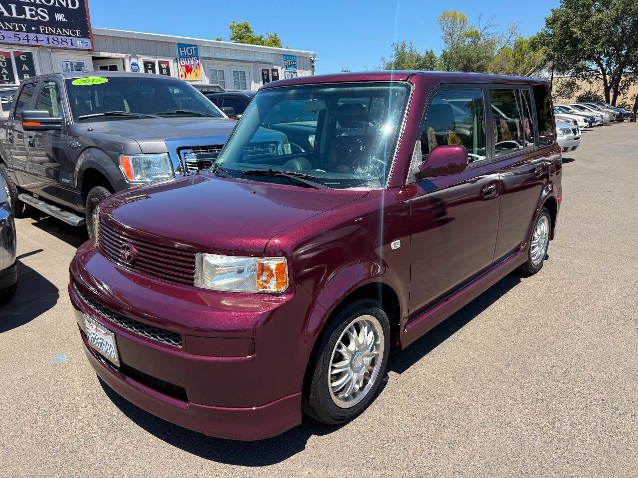 Used 2005 Scion xB FWD image 3