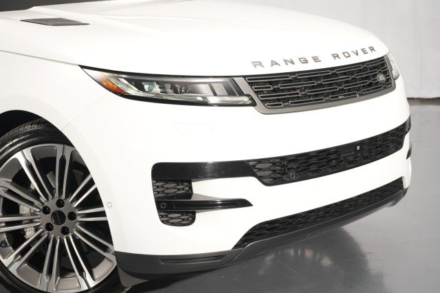 Used 2023 Land Rover Range Rover Sport SE AWD/4WD image 7