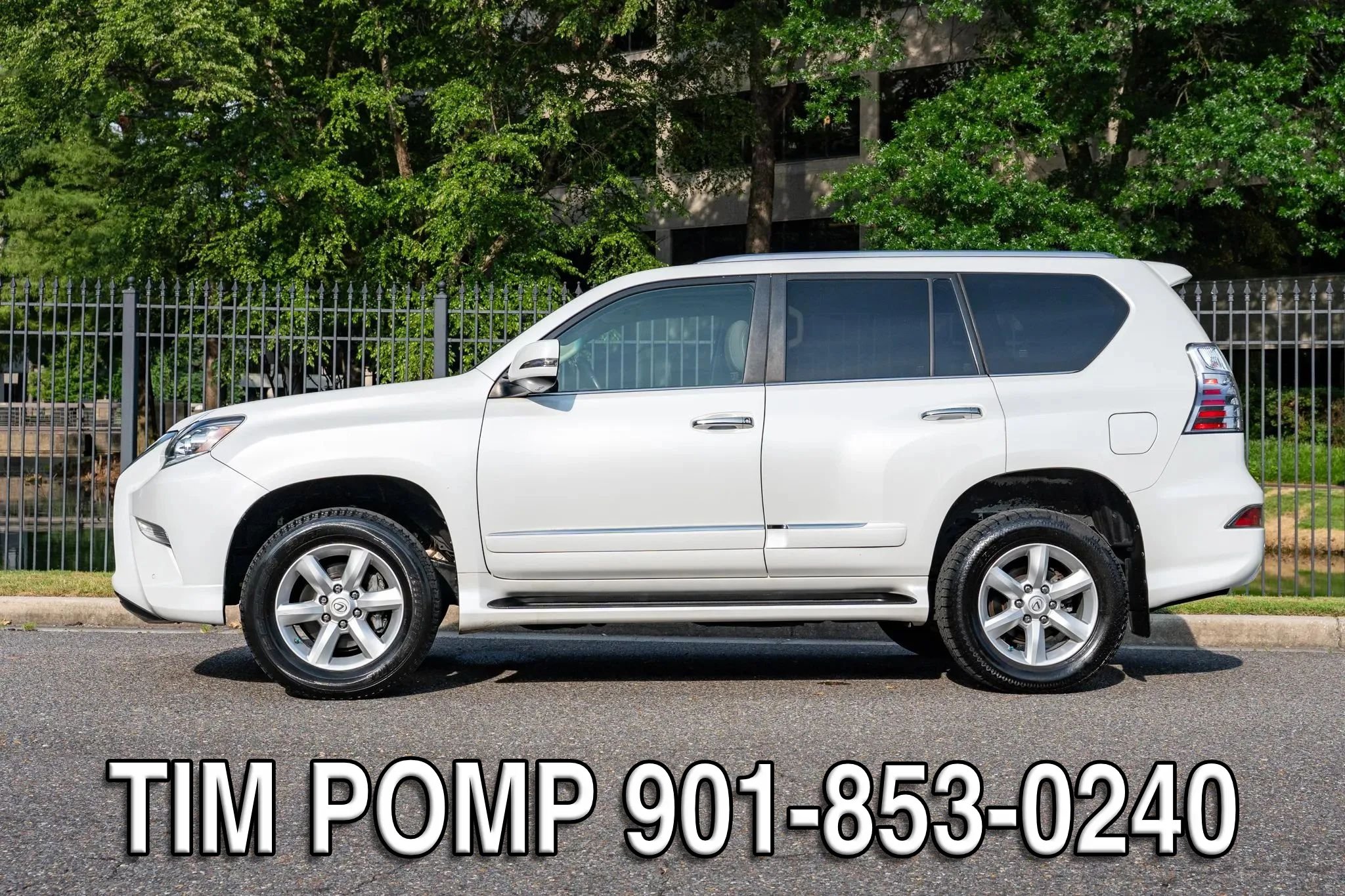 Used 2017 Lexus GX 460 w/ Navigation Package AWD/4WD image 9