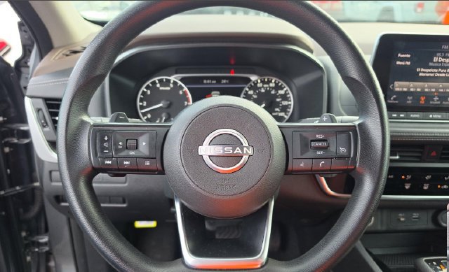 Used 2023 Nissan Rogue S FWD image 13