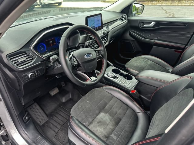 Used 2022 Ford Escape SEL w/ SEL Stealth AWD Package image 12