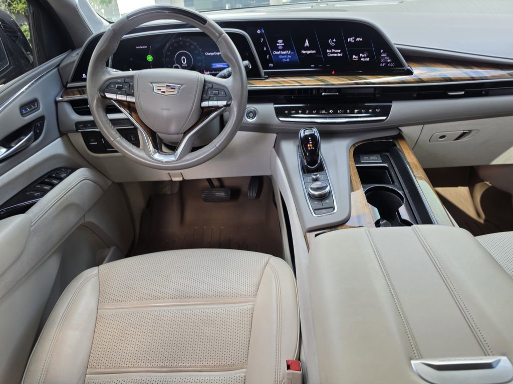 Used 2023 Cadillac Escalade ESV Sport Platinum w/ LPO, ONYX Package RWD image 15