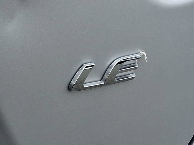 Used 2025 Toyota Corolla LE FWD image 29