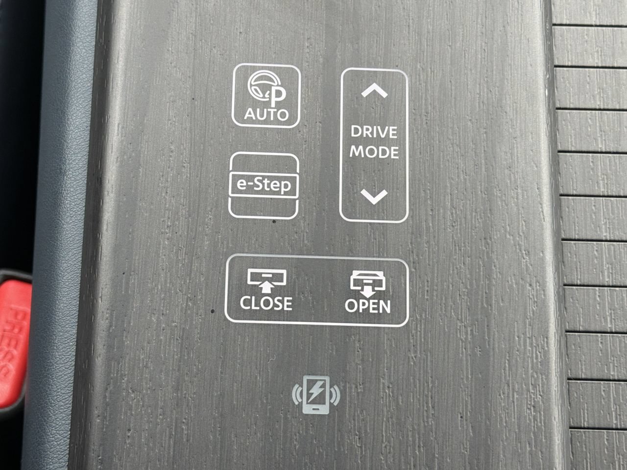 Certified 2023 Nissan Ariya AWD/4WD image 7
