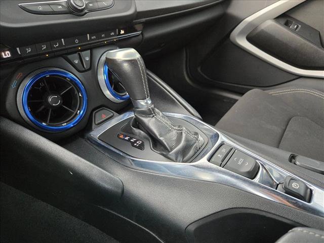 Used 2020 Chevrolet Camaro LT RWD image 14