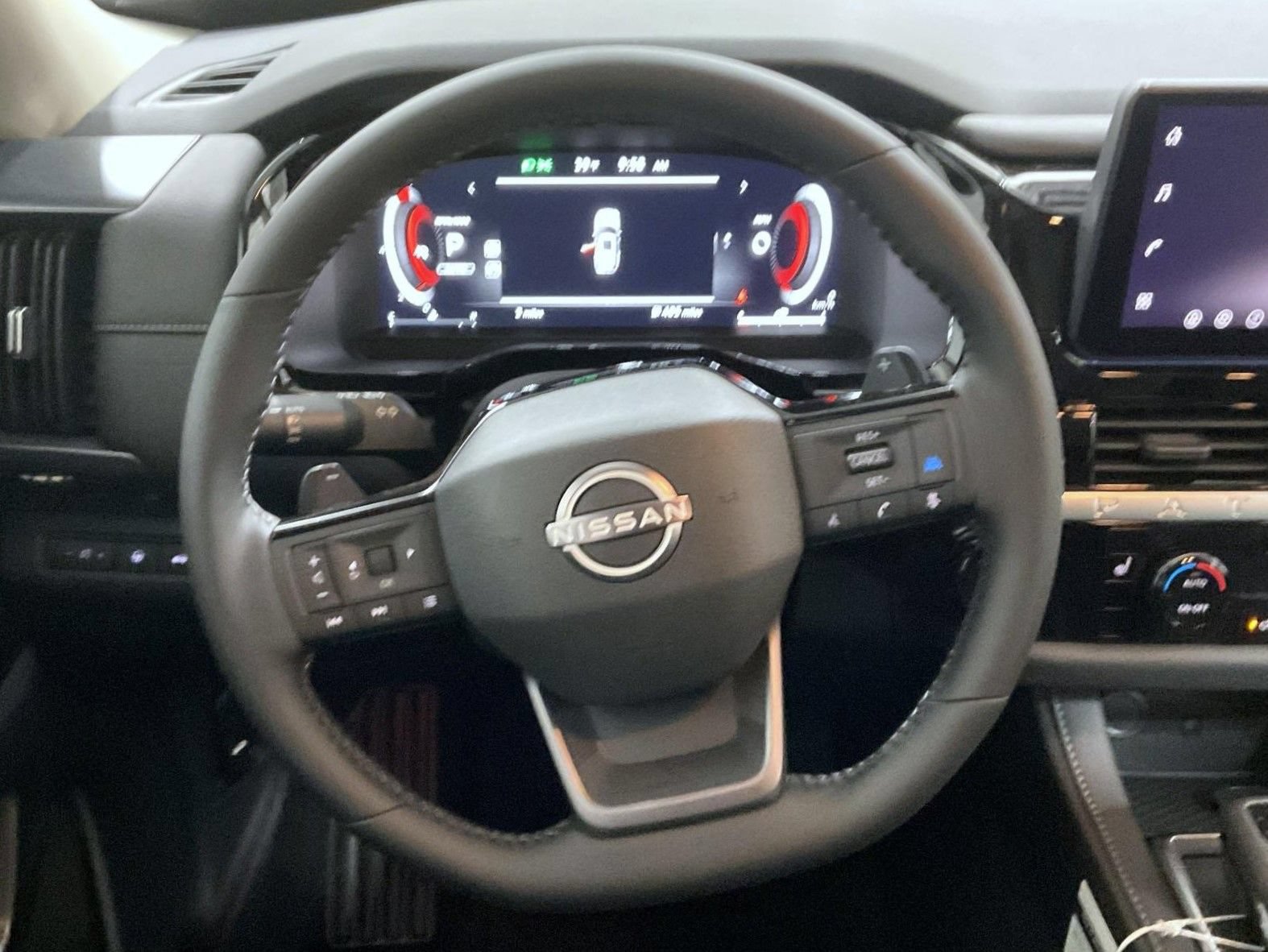 New 2026 Nissan Pathfinder SL AWD/4WD image 12