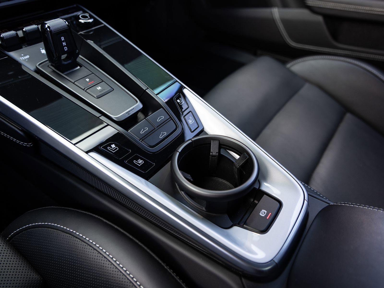 Certified 2024 Porsche 911 Carrera image 18