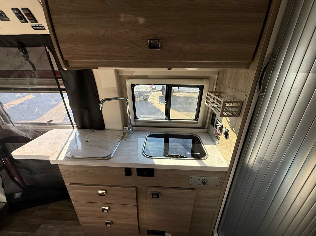 Used 2022 RAM ProMaster 3500 w/ Premium Convenience Group FWD image 22