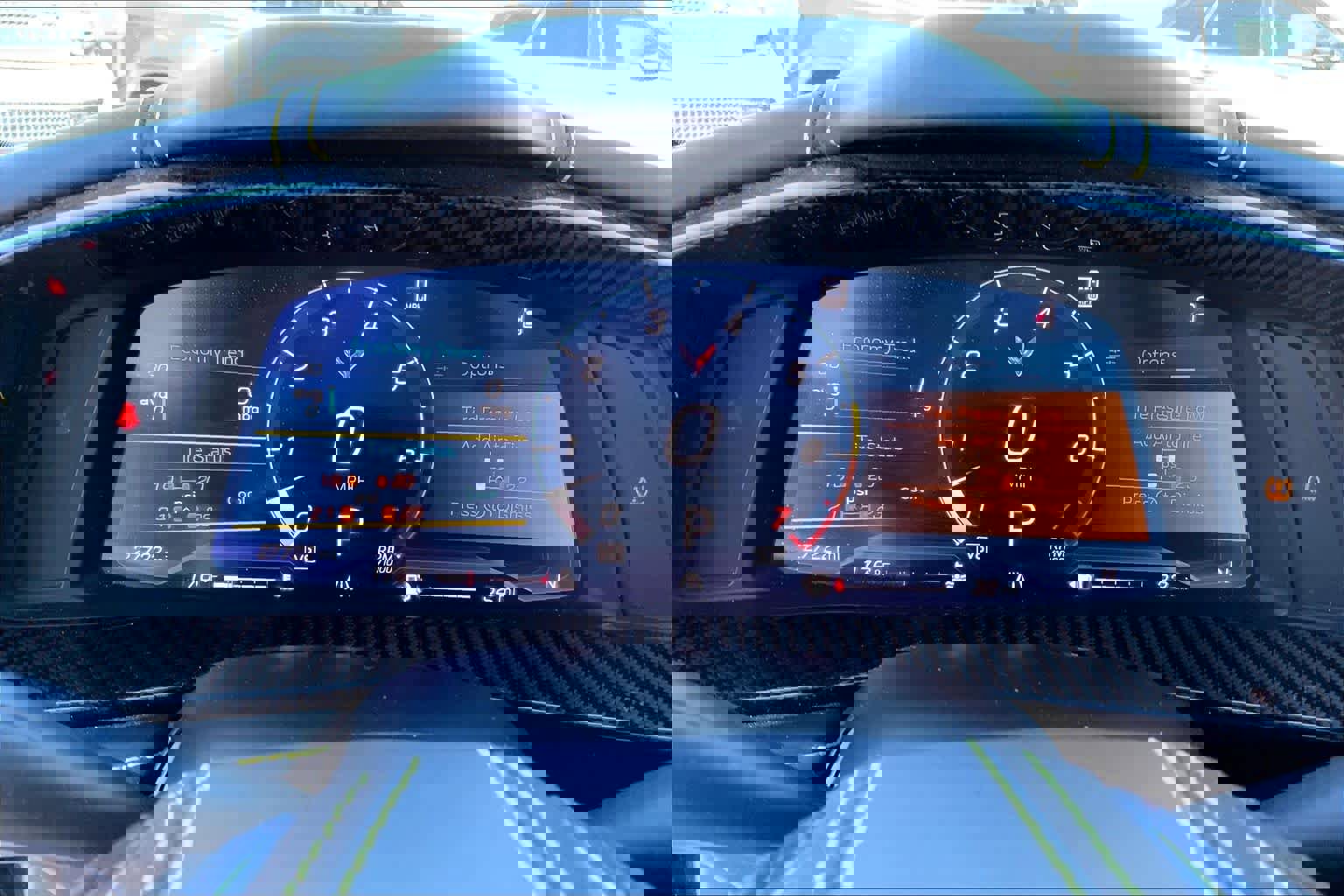 Used 2022 Chevrolet Corvette Stingray Premium Cpe w/ Z51 Performance Package image 22