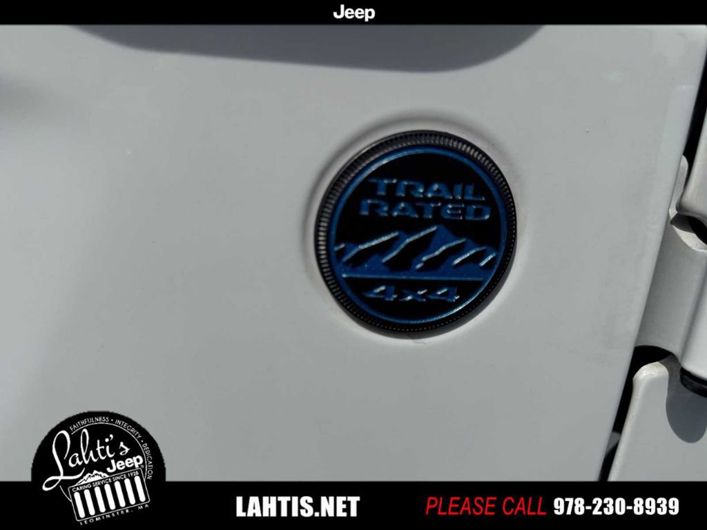 Used 2024 Jeep Wrangler Unlimited w/ Convenience Group image 28