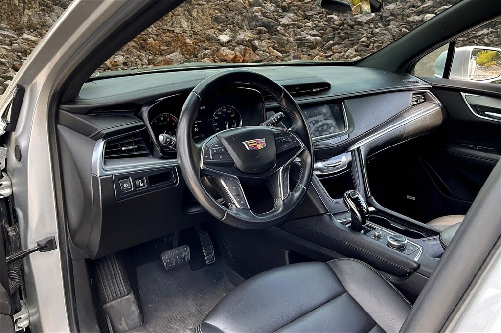 Used 2020 Cadillac XT5 Luxury w/ LPO, Floor Liner Package image 12