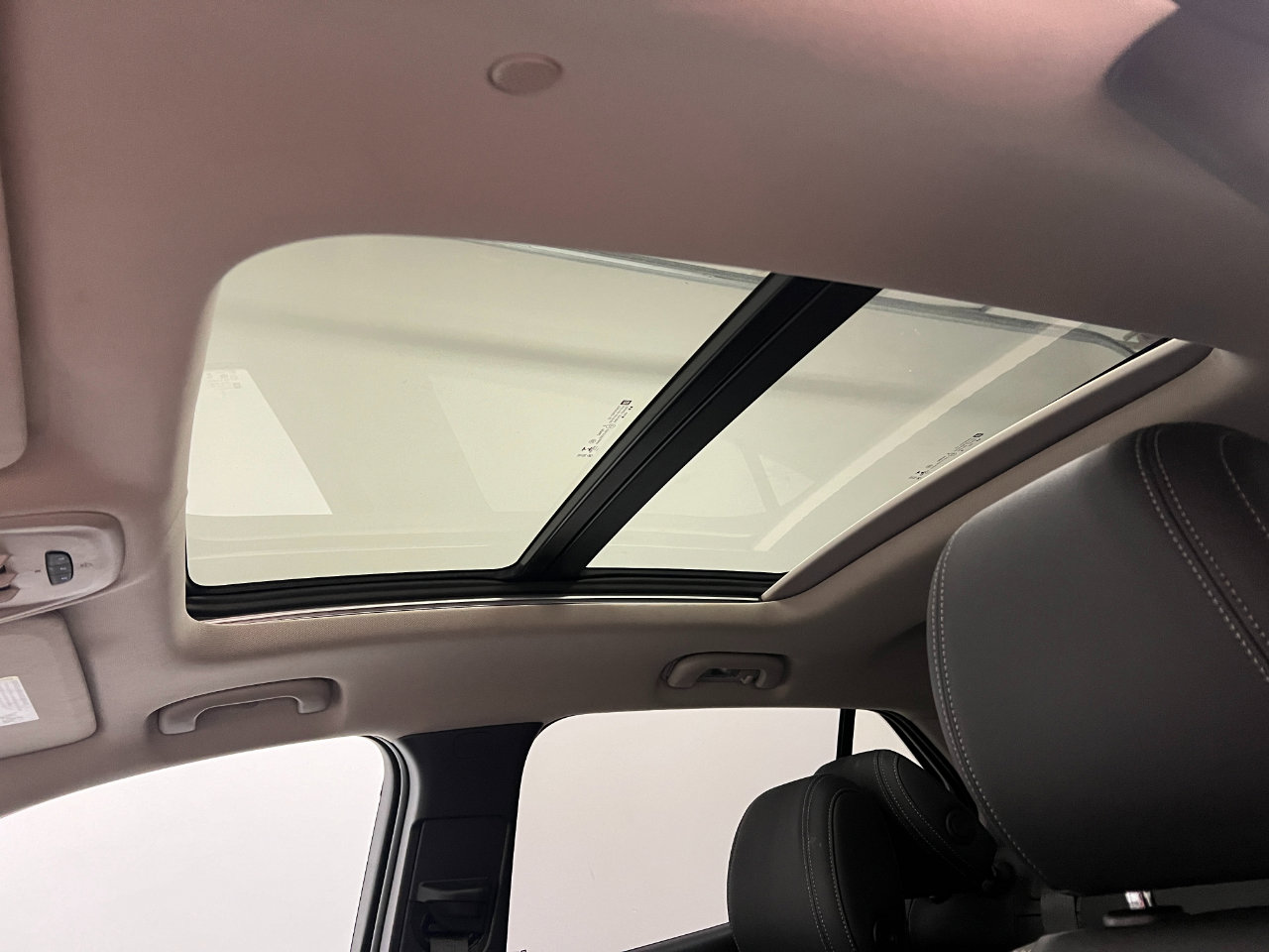 Used 2023 Buick Encore GX Essence w/ Experience Buick Package image 42