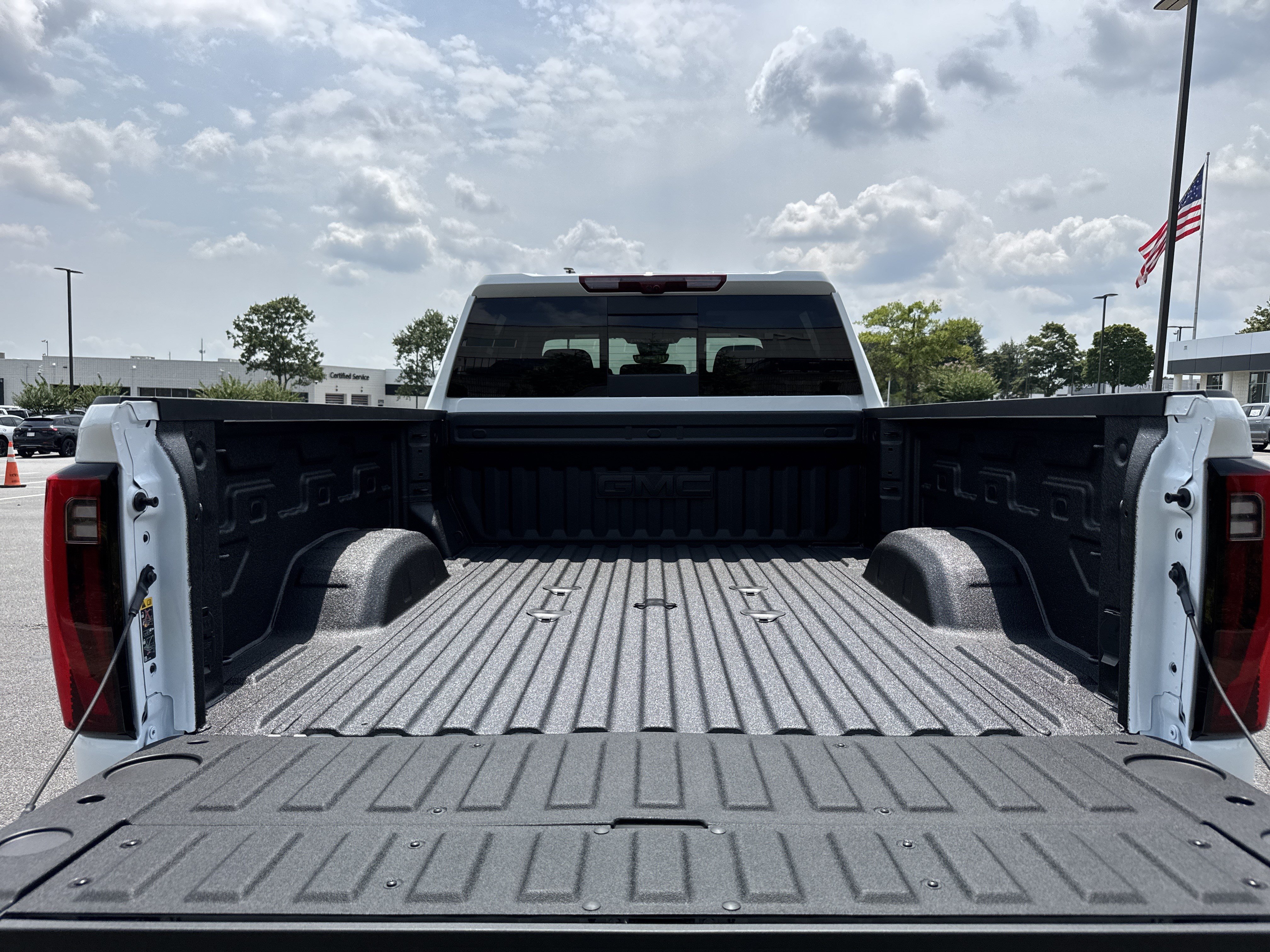 New 2026 GMC Sierra 2500 Denali w/ Denali Reserve Package AWD/4WD image 34