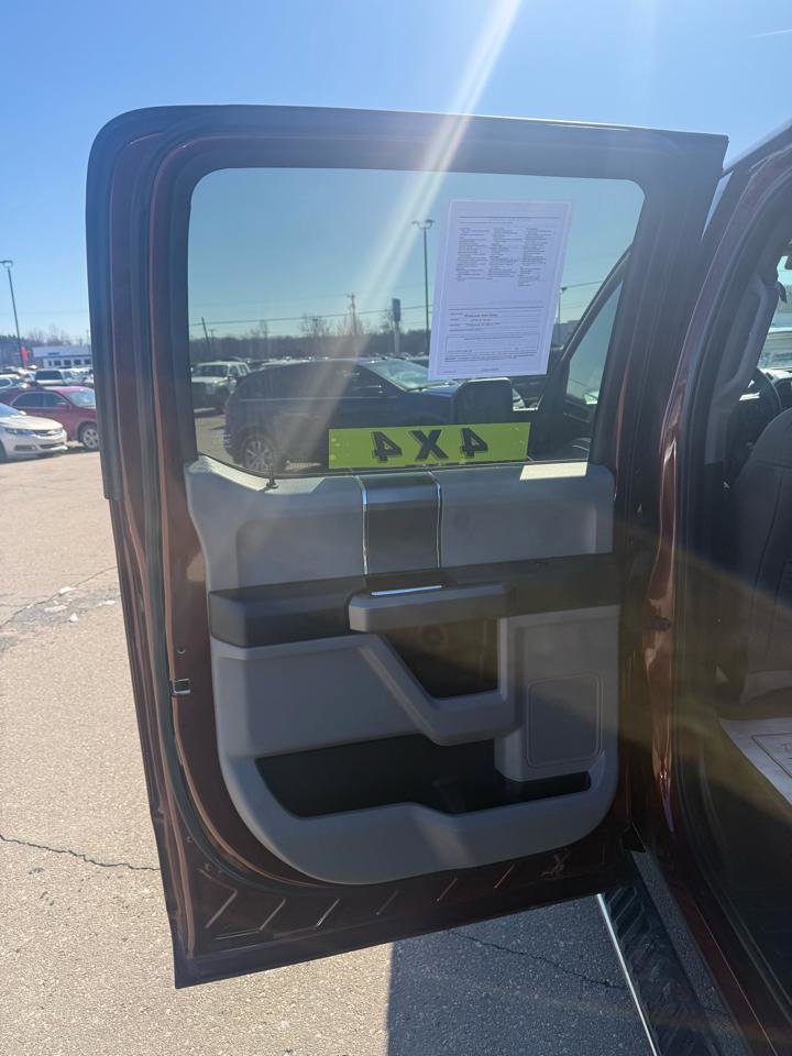 Used 2015 Ford F150 XLT w/ Equipment Group 302A Luxury image 12