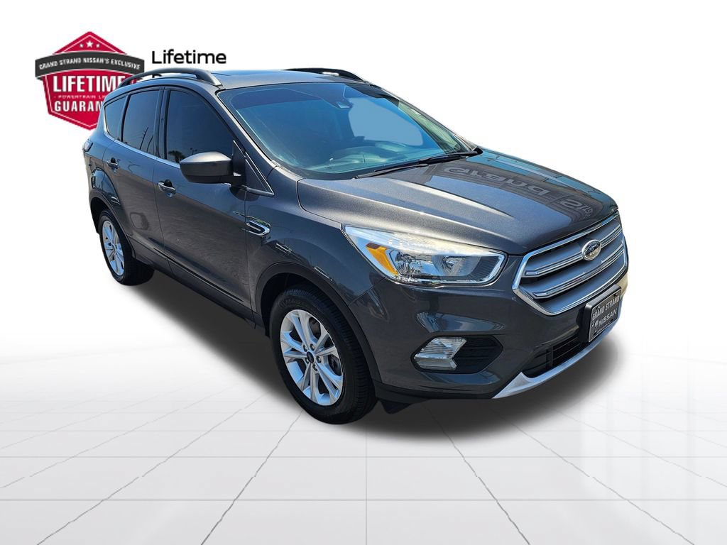 Used 2018 Ford Escape SE w/ Ford Safe & Smart Package AWD/4WD image 5