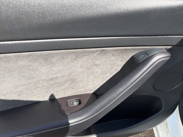 Used 2021 Tesla Model 3 Standard Range Plus image 28