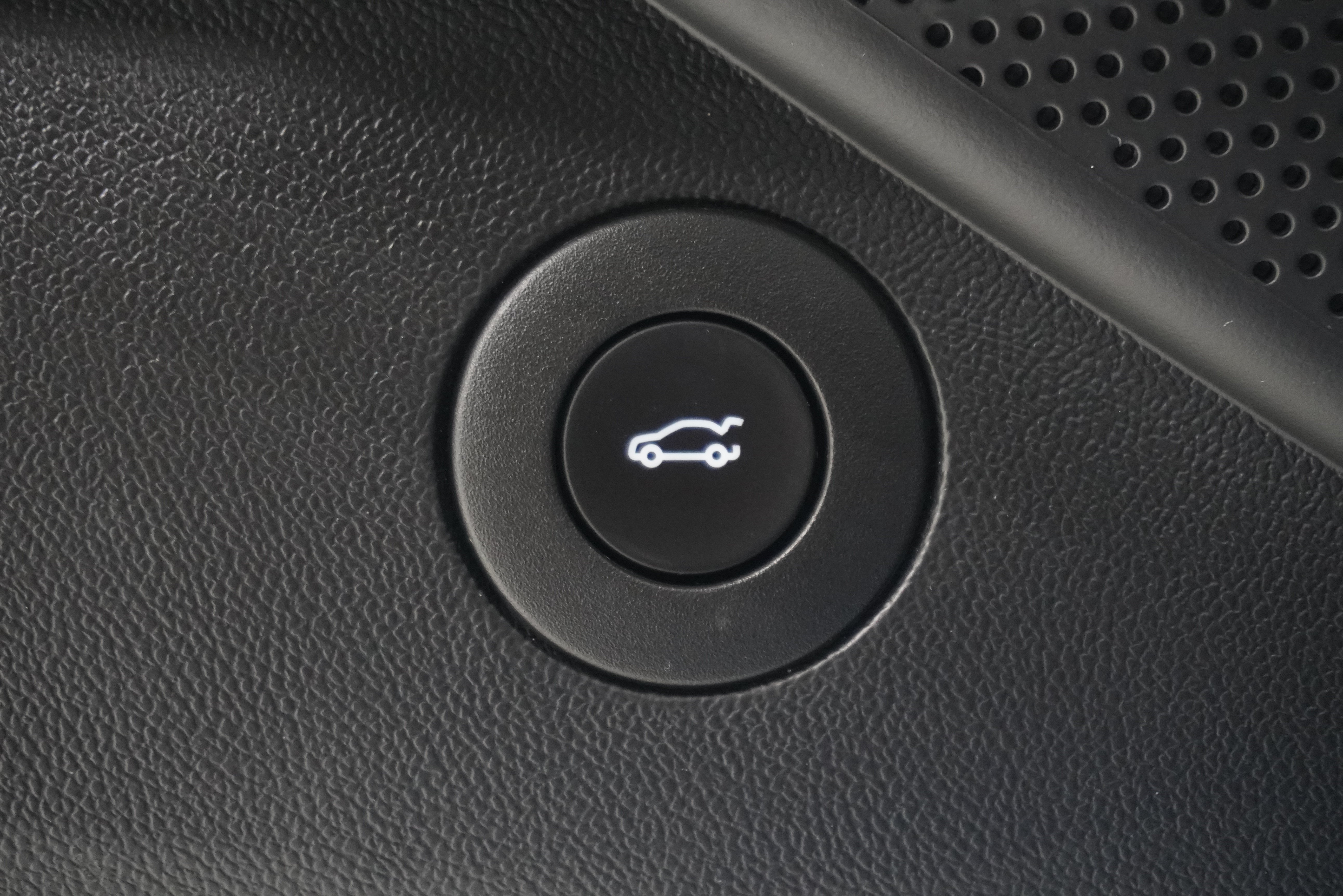 Used 2022 Chevrolet Camaro LT w/ RS Package RWD image 24