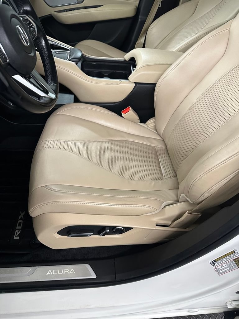 Used 2019 Acura RDX w/ Technology Package AWD/4WD image 13