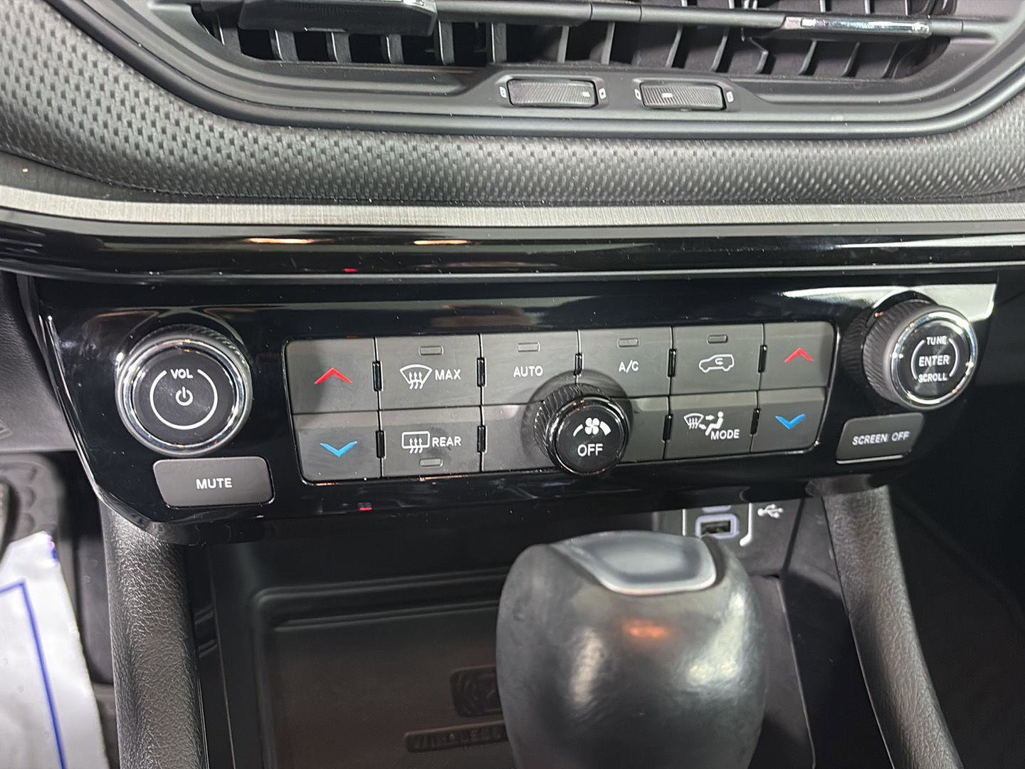 Used 2023 Jeep Compass Trailhawk w/ Trailhawk Elite Group image 37