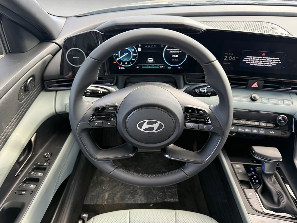New 2025 Hyundai Elantra Limited w/ Cargo Package image 13