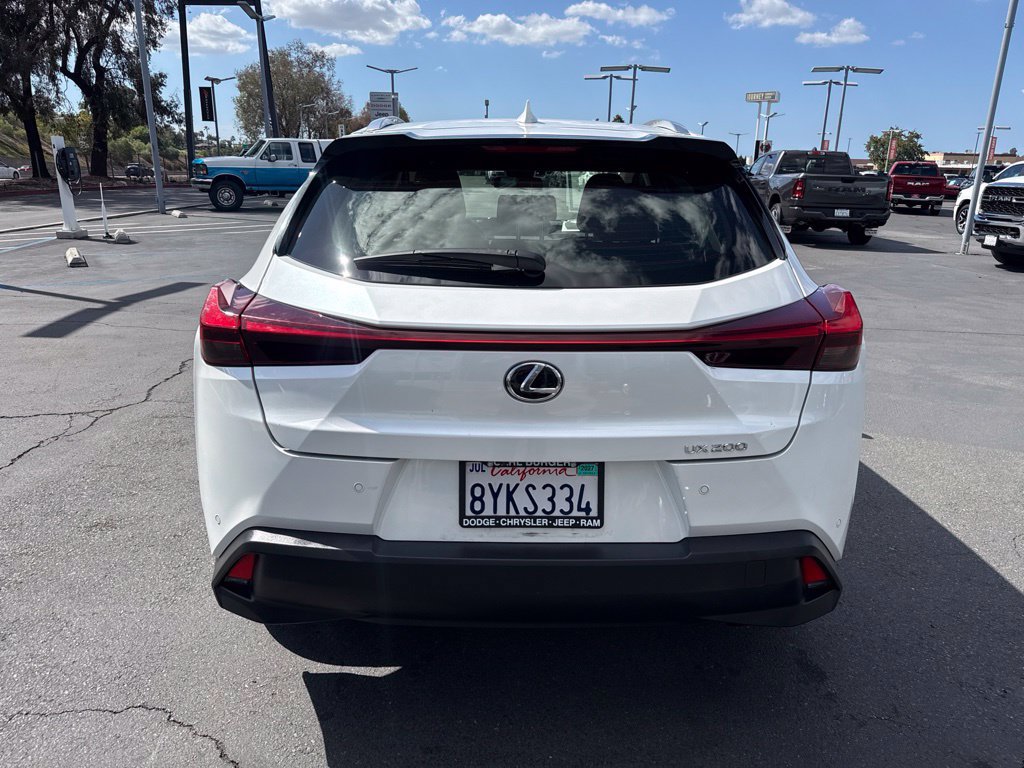 Used 2022 Lexus UX 200 w/ Accessory Package (Z1) FWD image 6