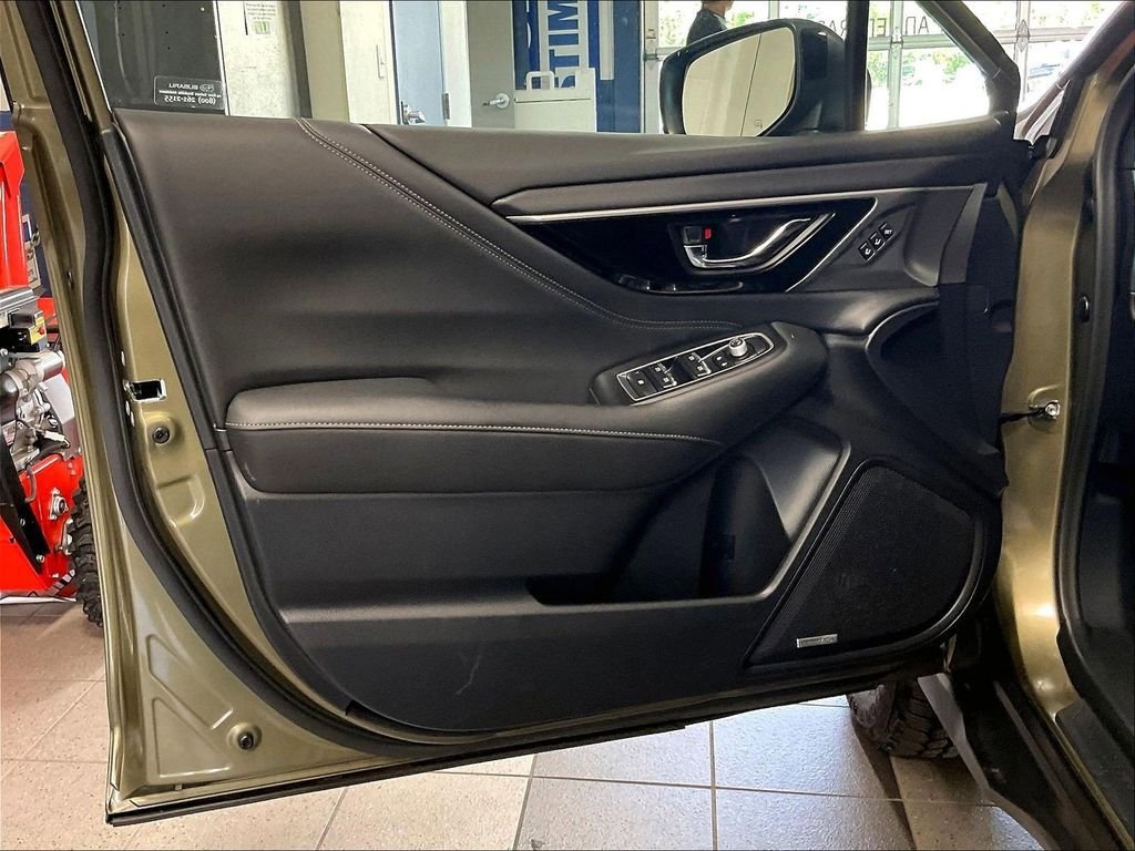 Used 2020 Subaru Outback Limited XT AWD/4WD image 9