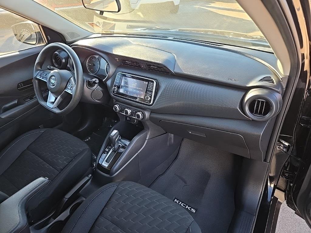 Used 2021 Nissan Kicks S image 22