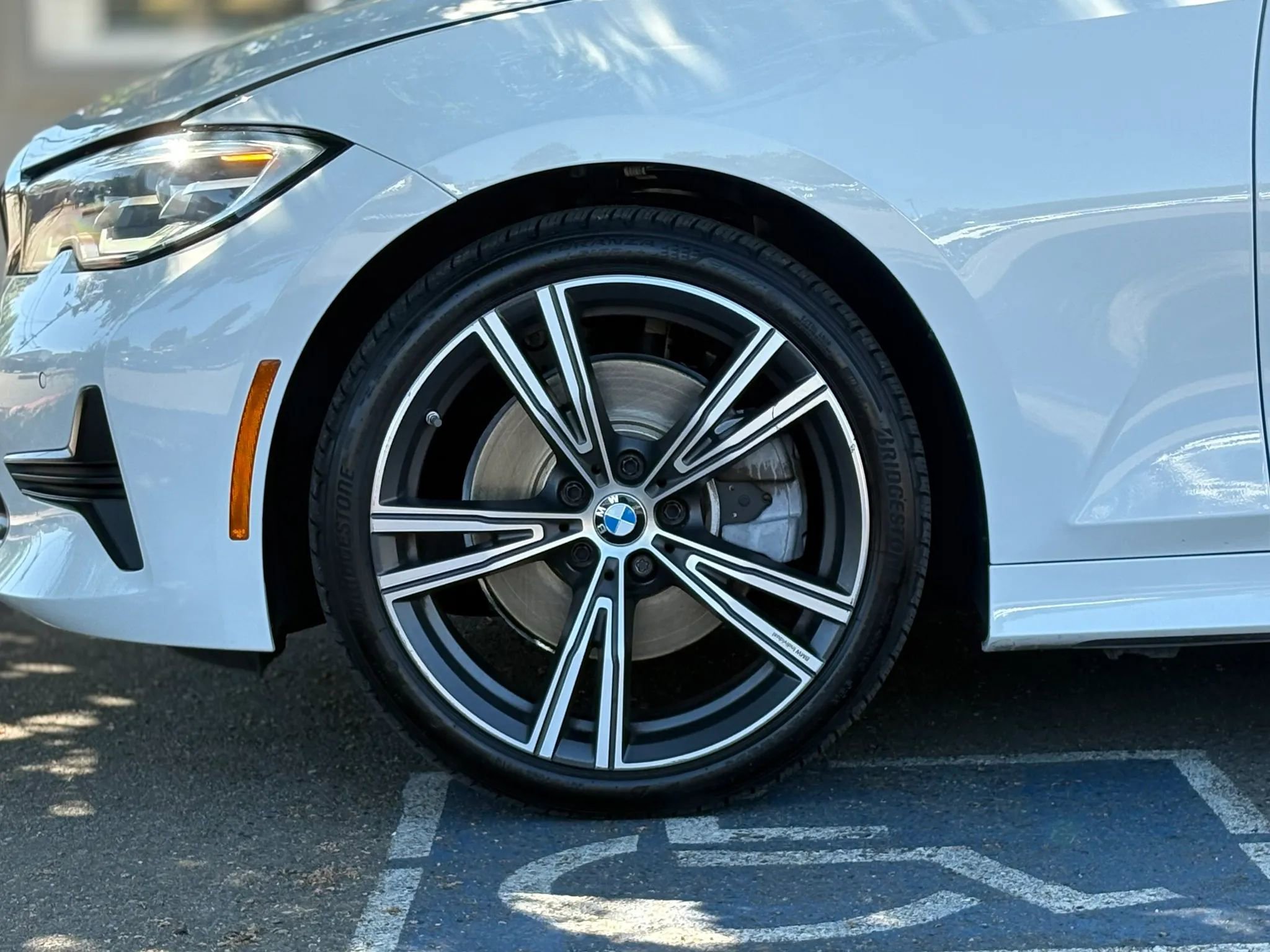 Used 2022 BMW 330i Sedan w/ Driving Assistance Package image 29