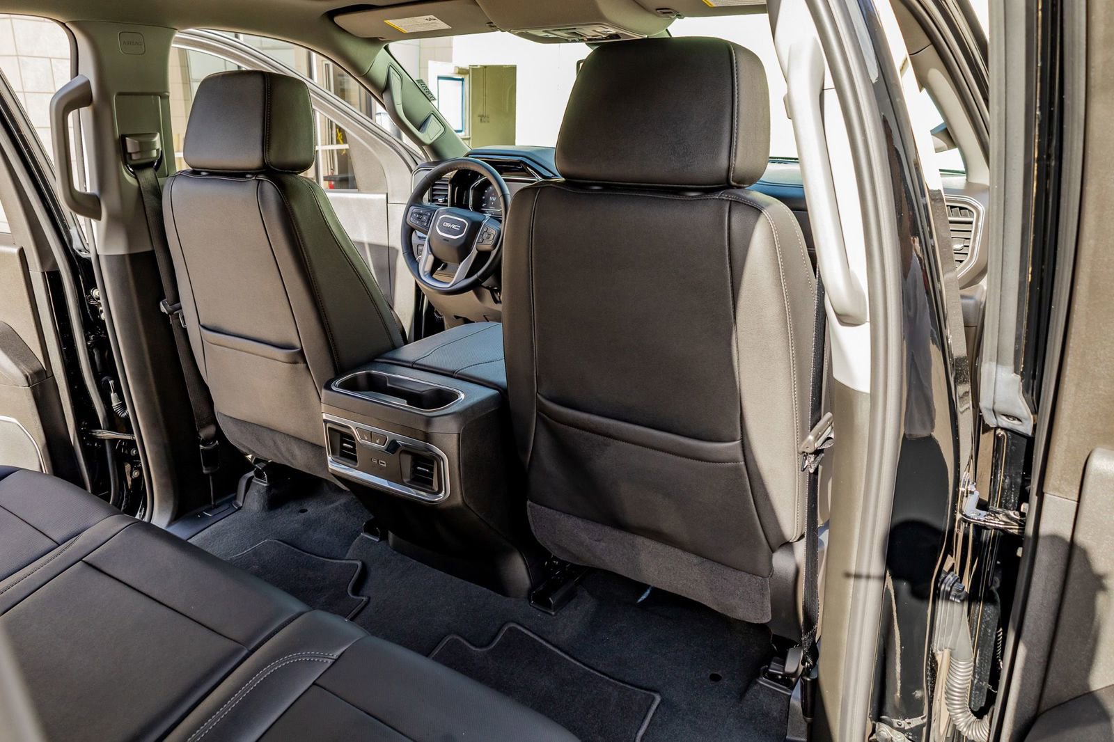 Used 2025 GMC Sierra 3500 SLT w/ Texas SLT Premium Package image 32