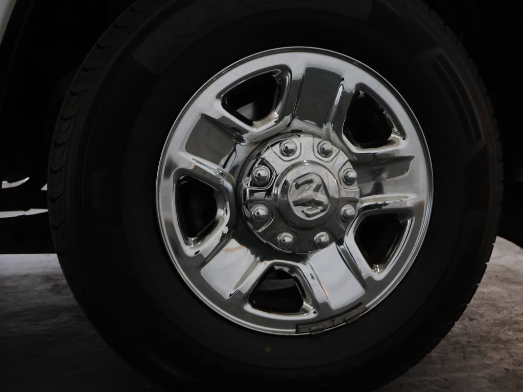 Used 2020 RAM 2500 Tradesman w/ Chrome Appearance Group RWD image 33