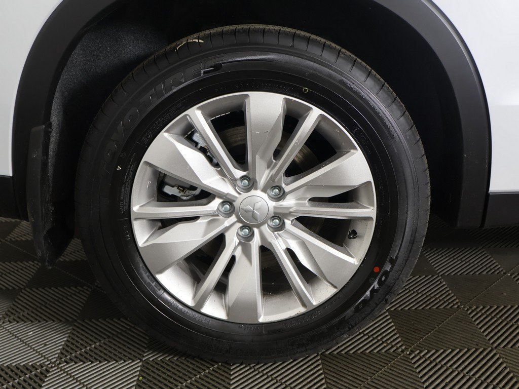 New 2026 Mitsubishi Outlander ES AWD/4WD image 19
