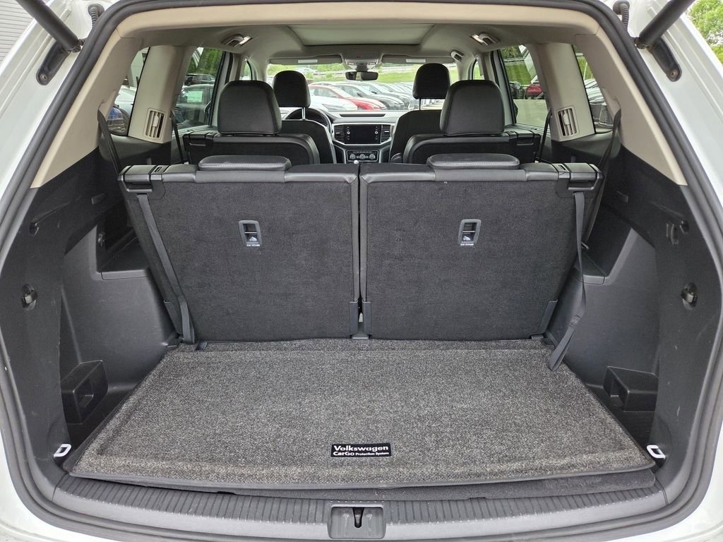 Used 2018 Volkswagen Atlas SEL w/ R-Line Package FWD image 29