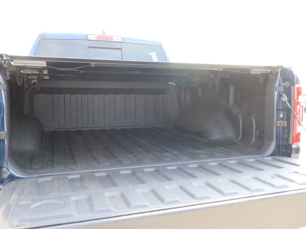 Used 2021 RAM 1500 Laramie w/ Sport Appearance Package image 16