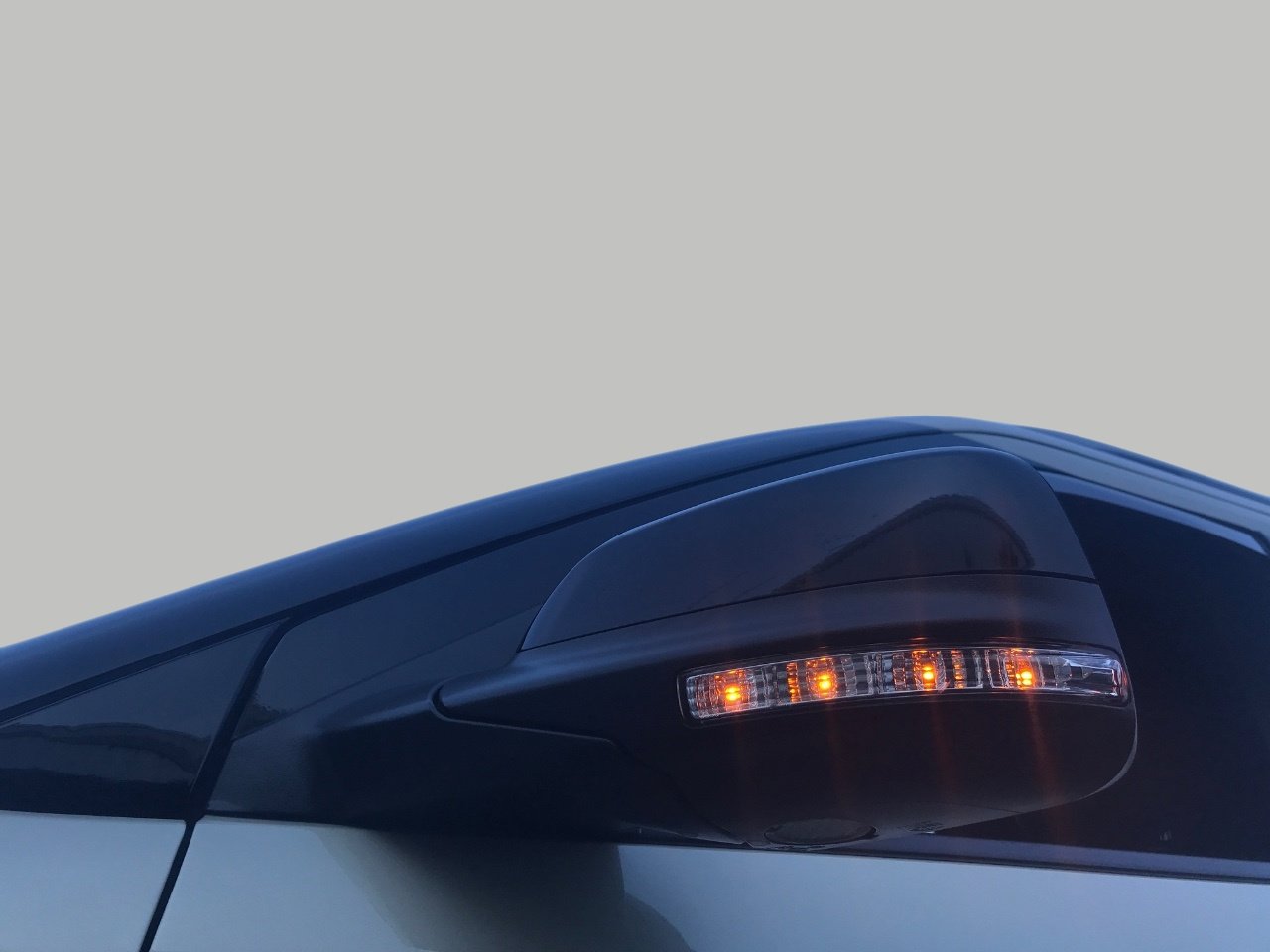 Used 2018 Ford Explorer XLT w/ Equipment Group 202A image 35