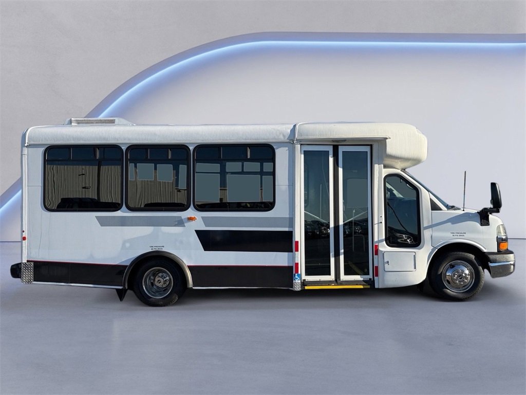Used 2014 Chevrolet Express 4500 Base w/ Shuttle Bus Package image 2