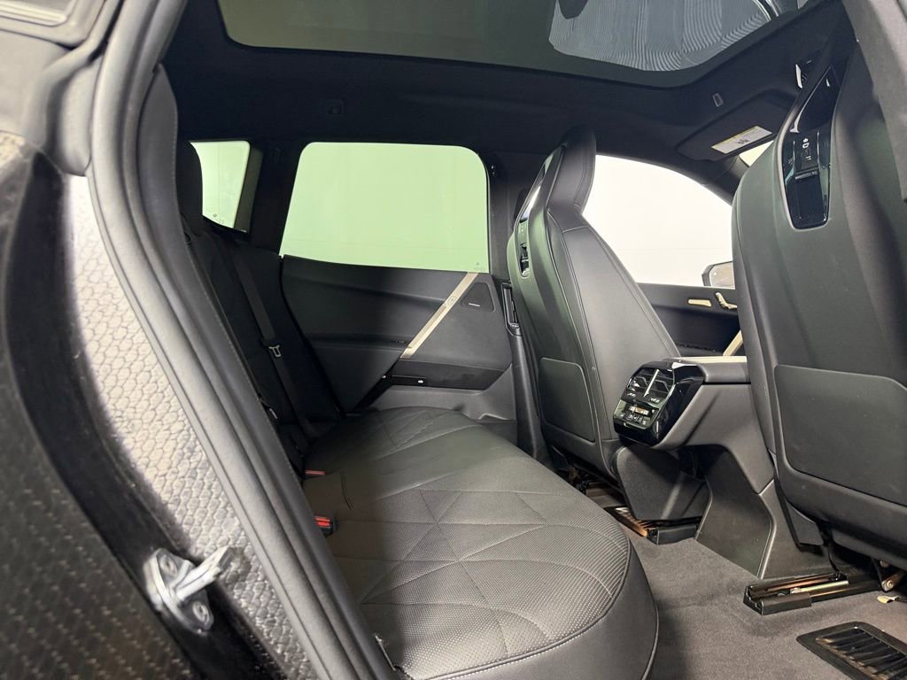 Used 2024 BMW iX xDrive50 w/ Premium Package image 30