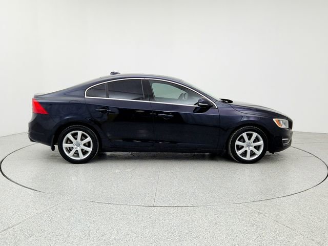 Used 2016 Volvo S60 T5 Premier w/ Convenience Package image 4