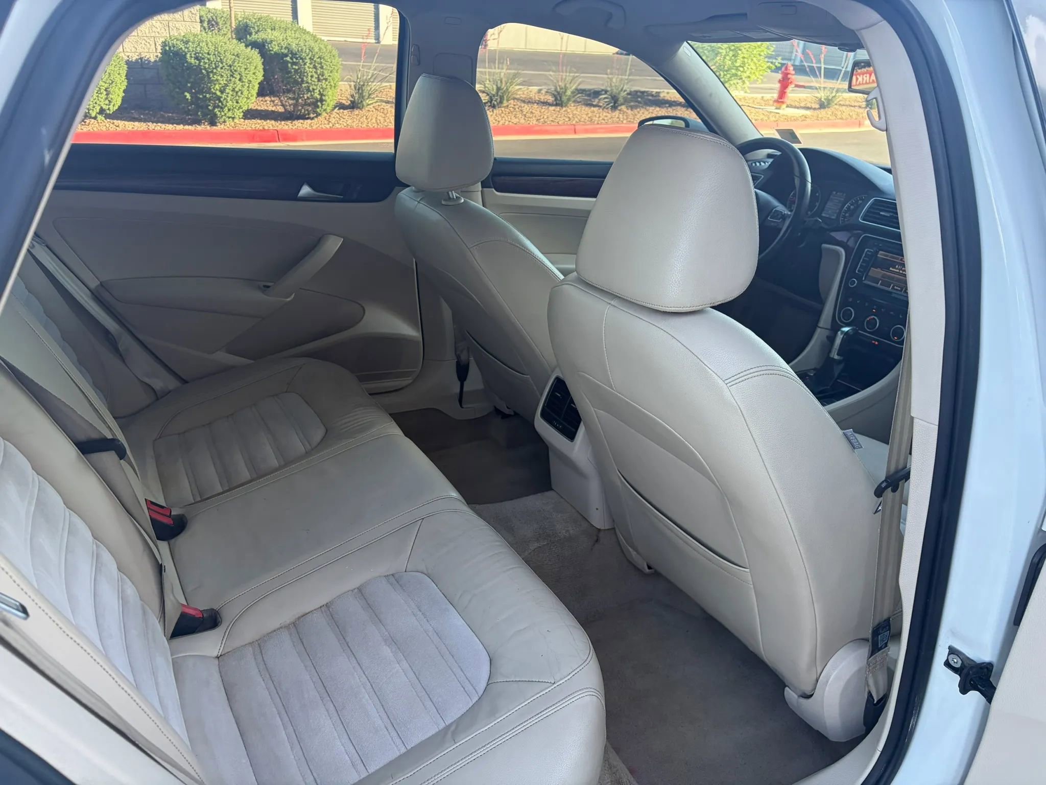 Used 2013 Volkswagen Passat TDI SEL Premium image 14