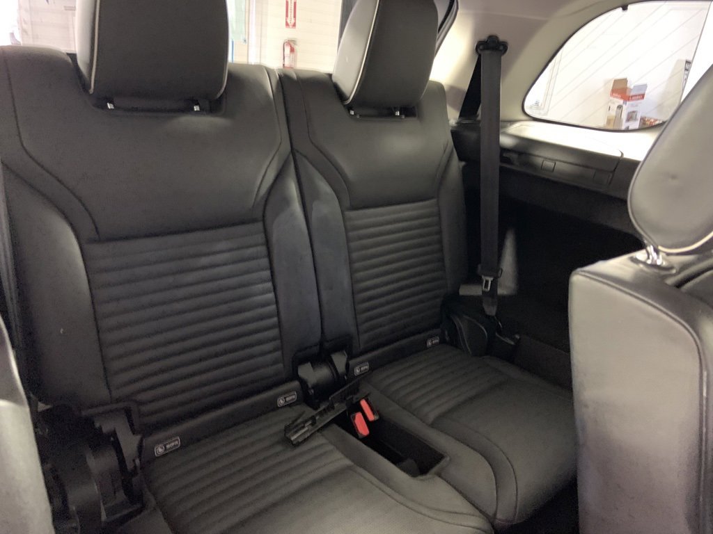 Used 2017 Land Rover Discovery HSE Luxury image 20