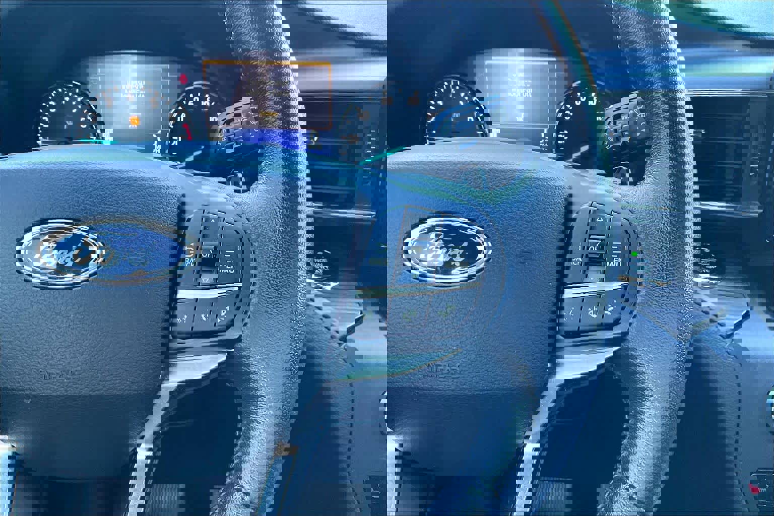 Used 2020 Ford Explorer Limited image 23