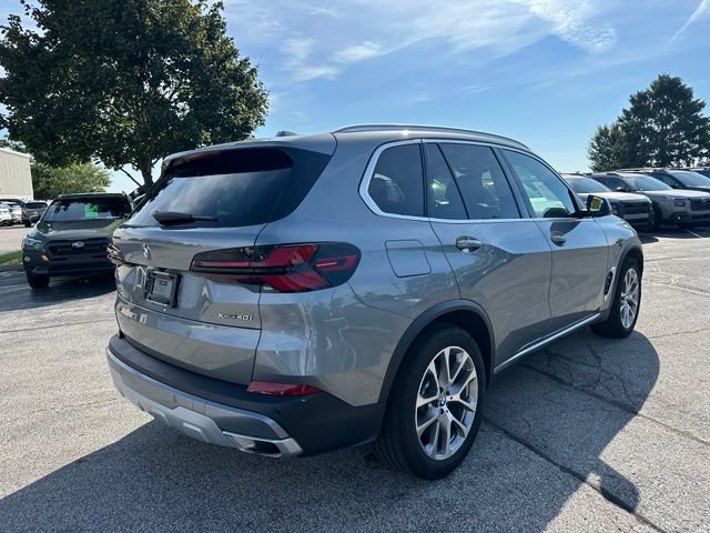 Certified 2026 BMW X5 xDrive40i w/ Premium Package AWD/4WD image 7