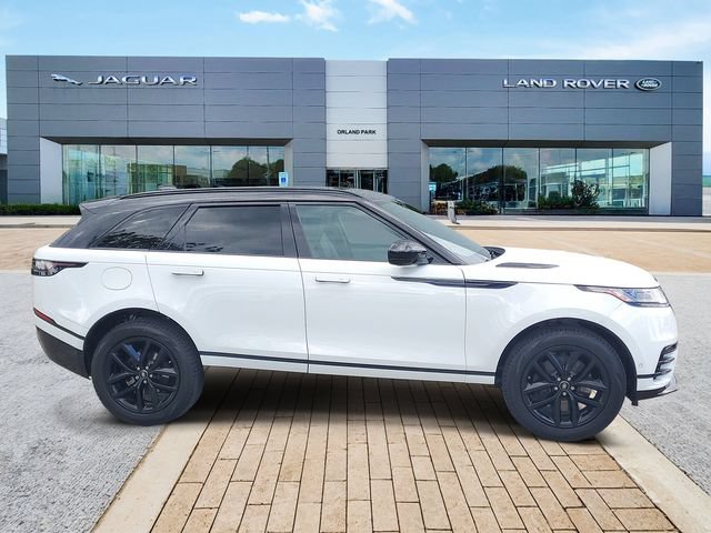 Certified 2026 Land Rover Range Rover Velar Dynamic SE AWD/4WD image 4