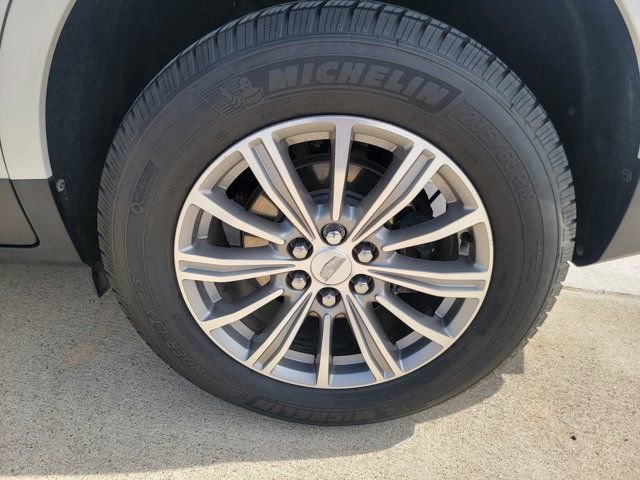 Used 2019 Cadillac XT5 Luxury FWD image 33