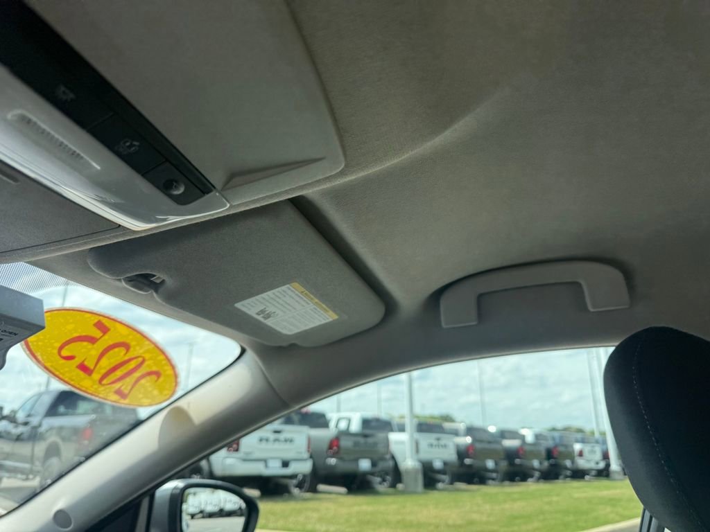 Used 2025 Nissan Sentra SV image 21