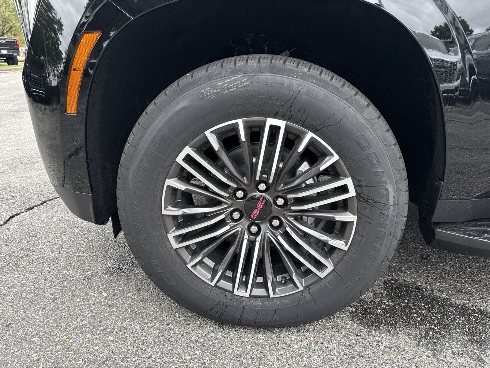 New 2026 GMC Yukon XL Elevation w/ Technology Package AWD/4WD image 8